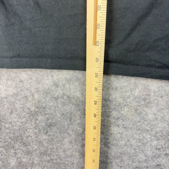 Jaws Comic Graphic Tee Medium American Classics Action Horror Thrills Shark - Picture 6 of 6